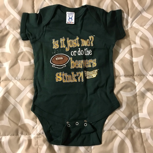 Infant Sports Onsie Beavers Stink Size 12 Months - Picture 1 of 4
